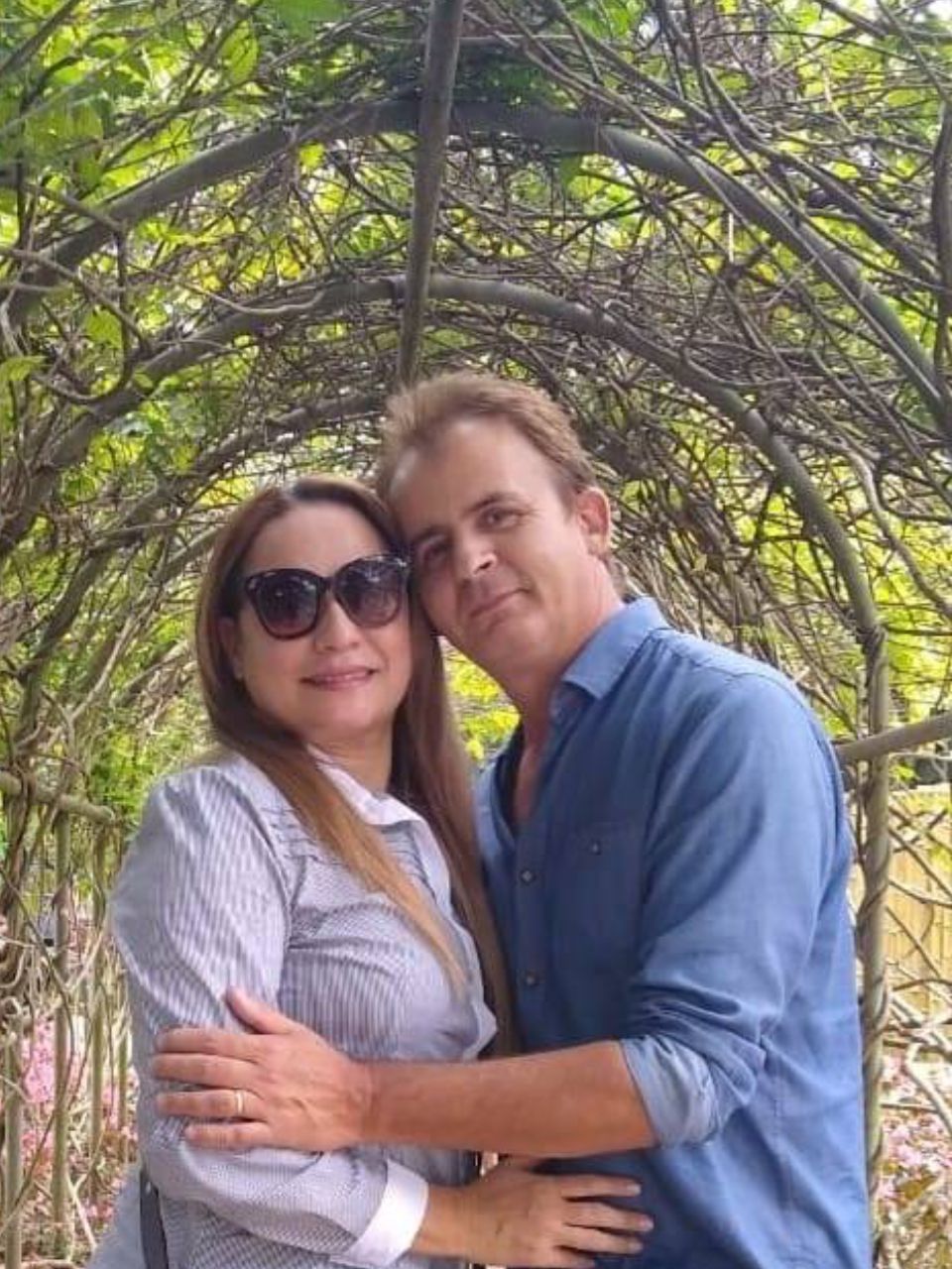 Carlos And Janu
